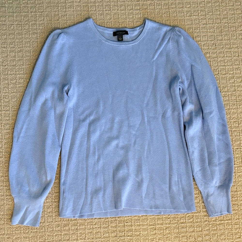 Ann Taylor Soft Periwinkle Long Sleeve Knit Sweater